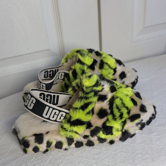 UGG Plush Neon Yellow Leopard Print Slippers Size 8 - Picture 1 of 15